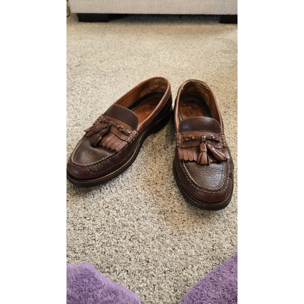 H.S. Trask Bozeman Montana Tassel Kiltie Loafers Mens 10M Vibram Gumlite